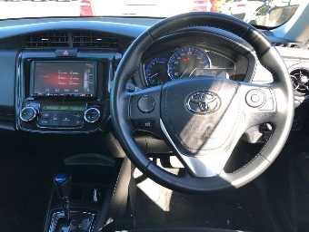 TOYOTA COROLLA AXIO 2018 Image 6