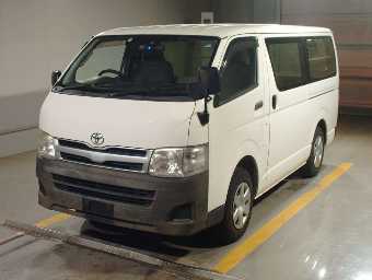 TOYOTA REGIUSACE 2012 Image 1