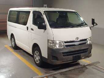 TOYOTA REGIUSACE 2012 Image 3