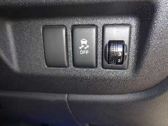 NISSAN MARCH 2017 Image 5