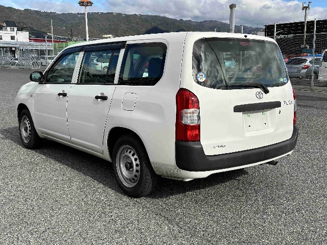 TOYOTA PROBOX 2018 Image 23