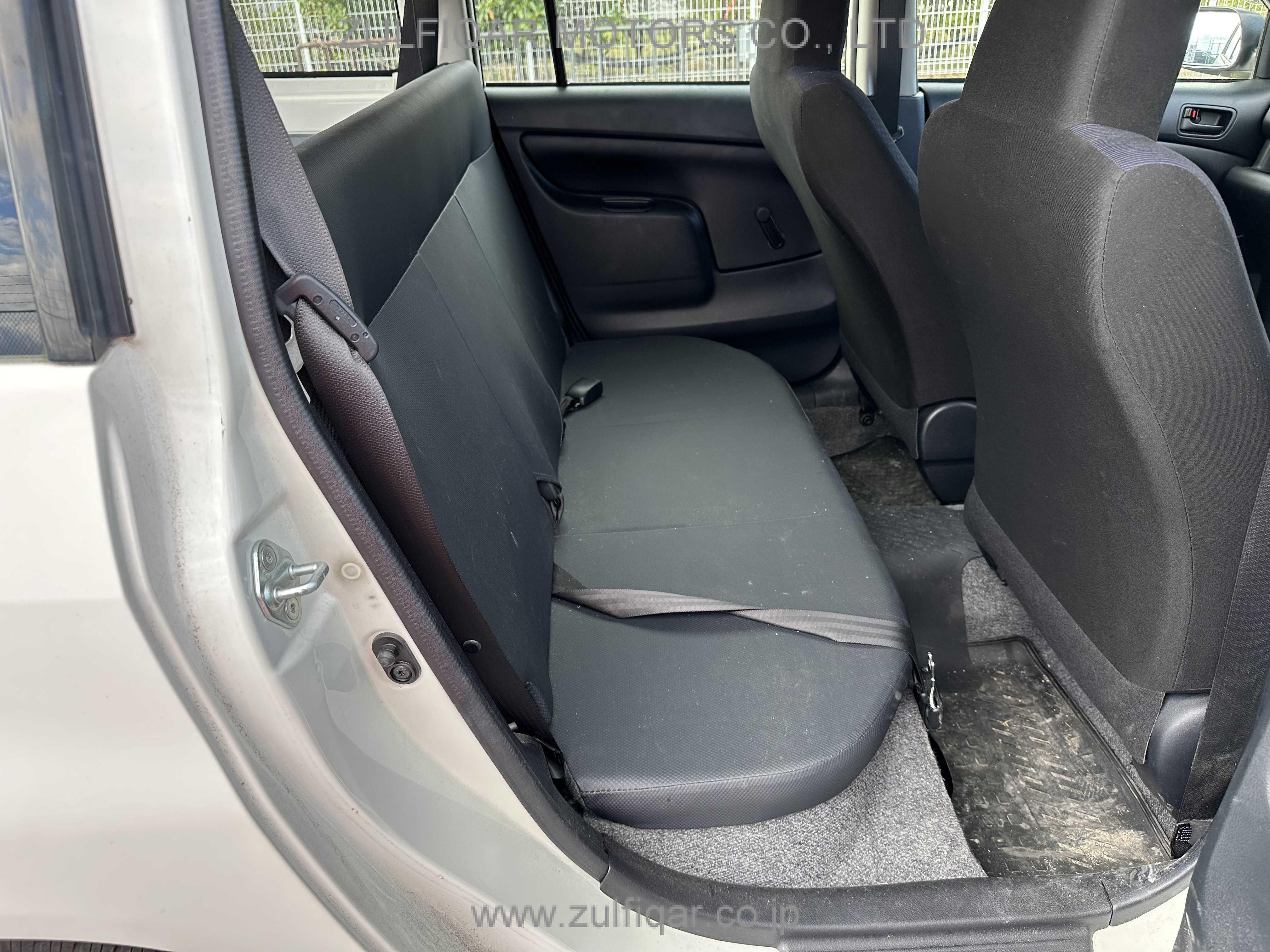 TOYOTA PROBOX 2018 Image 9