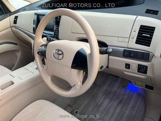 TOYOTA ESTIMA HYBRID 2013 Image 3