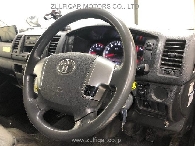 TOYOTA HIACE 2018 Image 6