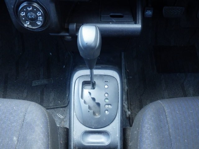 TOYOTA PROBOX 2018 Image 26