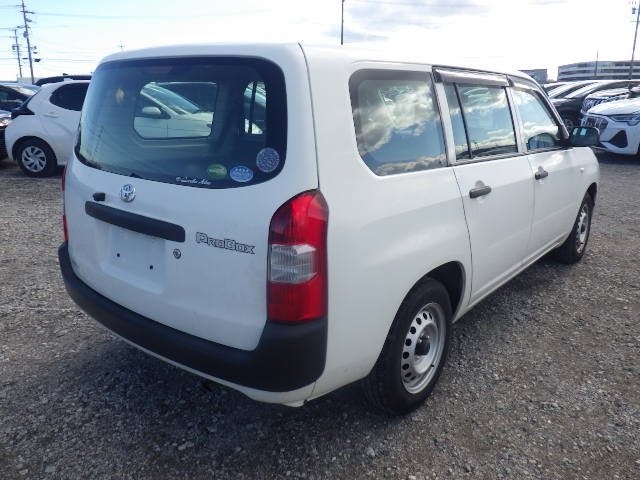 TOYOTA PROBOX 2018 Image 34