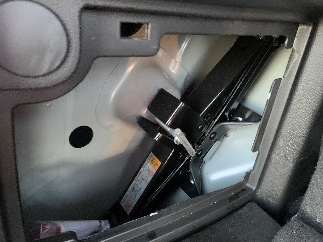 MAZDA PREMACY 2017 Image 24