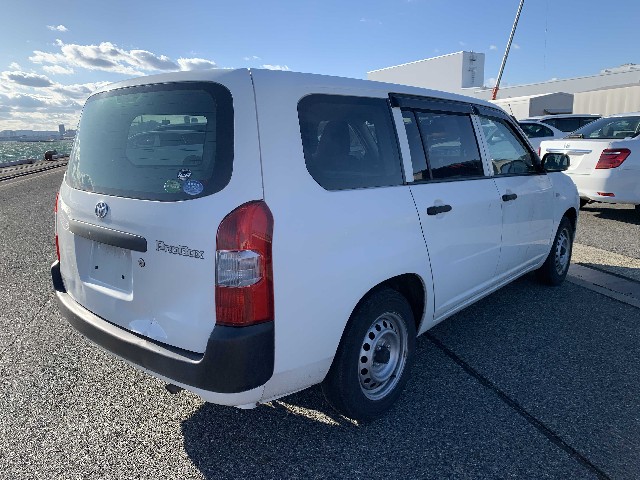 TOYOTA PROBOX 2018 Image 20