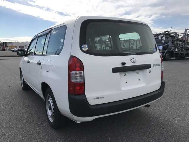 TOYOTA PROBOX 2018 Image 24