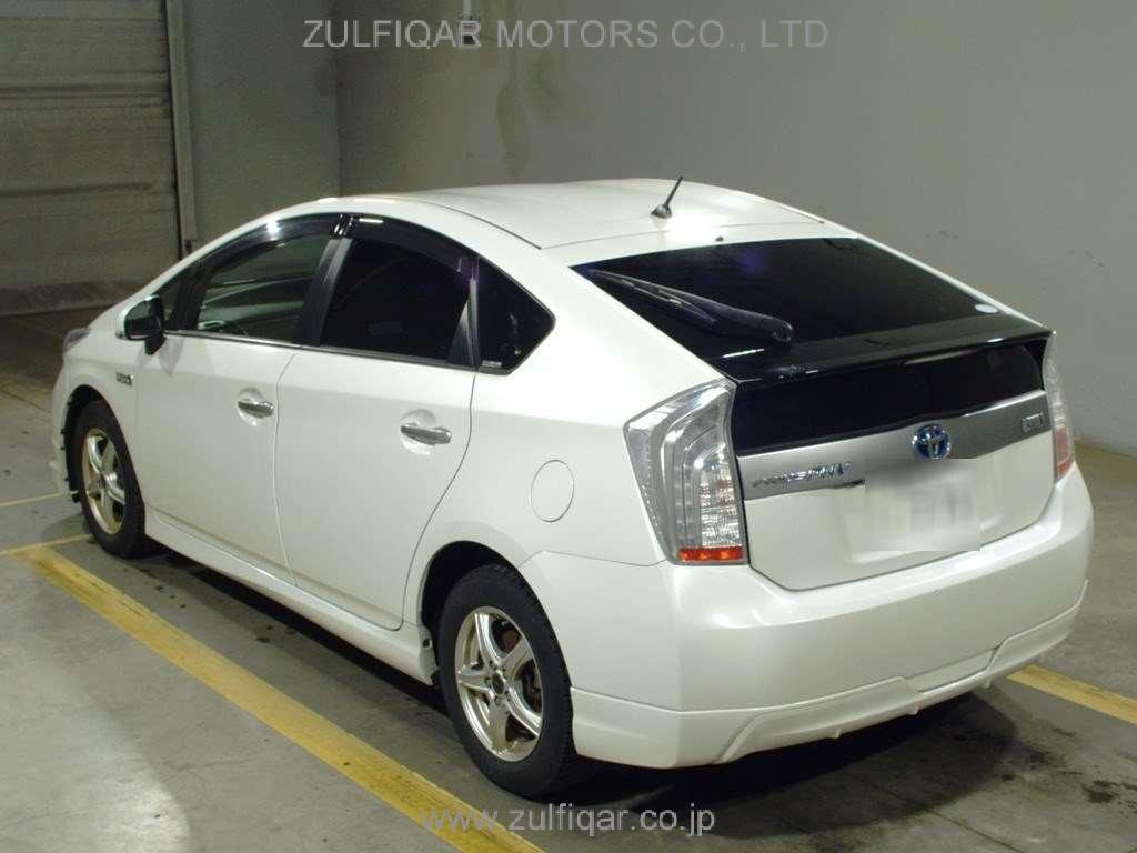 TOYOTA PRIUS PHV 2015 Image 4
