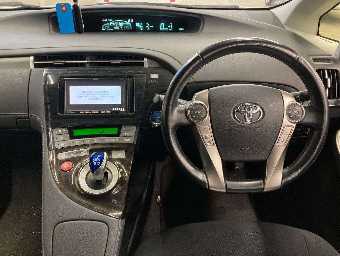 TOYOTA PRIUS PHV 2015 Image 6