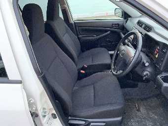 TOYOTA PROBOX 2018 Image 13