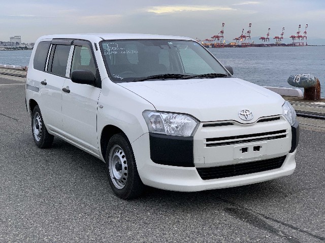 TOYOTA PROBOX 2018 Image 25