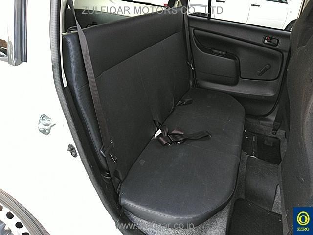 TOYOTA PROBOX 2018 Image 8