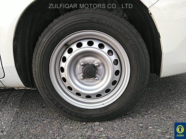 TOYOTA PROBOX 2018 Image 10