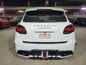 PORSCHE CAYENNE 2017 Image 5