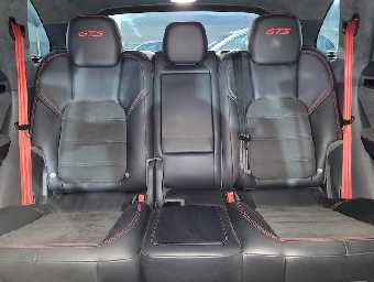 PORSCHE CAYENNE 2017 Image 19
