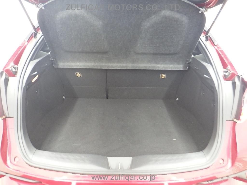 TOYOTA C-HR 2017 Image 11