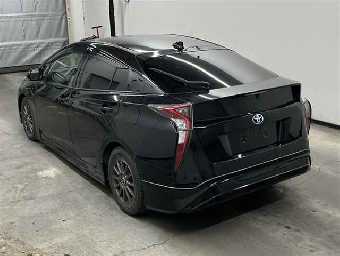 TOYOTA PRIUS 2016 Image 2