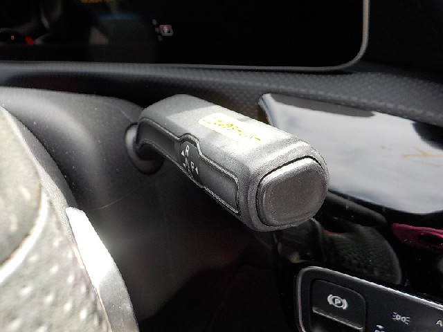 MERCEDES BENZ A CLASS 2019 Image 21