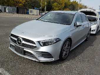 MERCEDES BENZ A CLASS 2019 Image 19