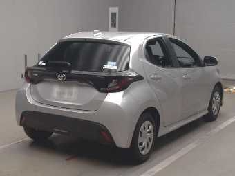 TOYOTA YARIS 2021 Image 2