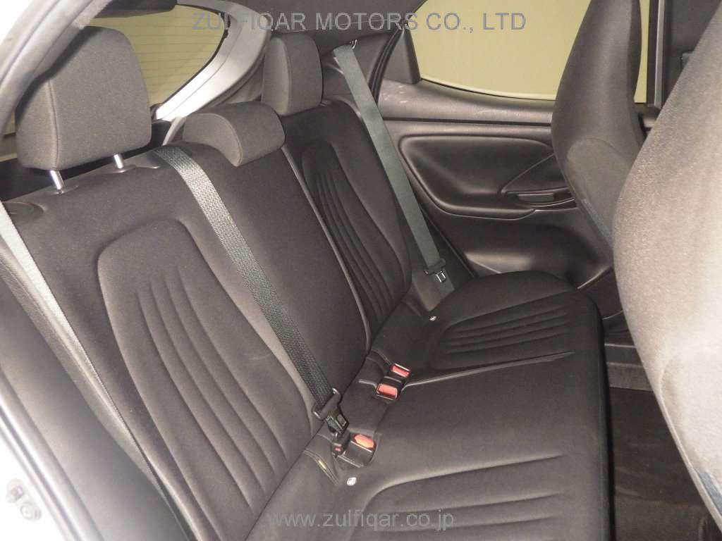 TOYOTA YARIS 2021 Image 7