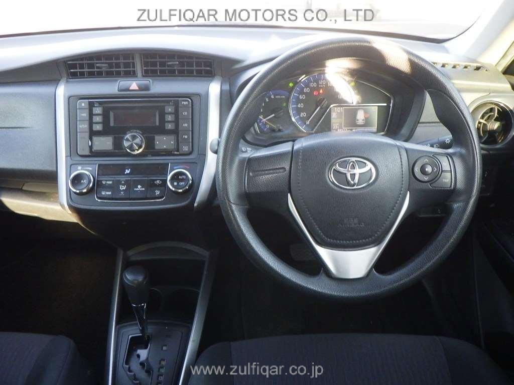 TOYOTA COROLLA FIELDER 2018 Image 6