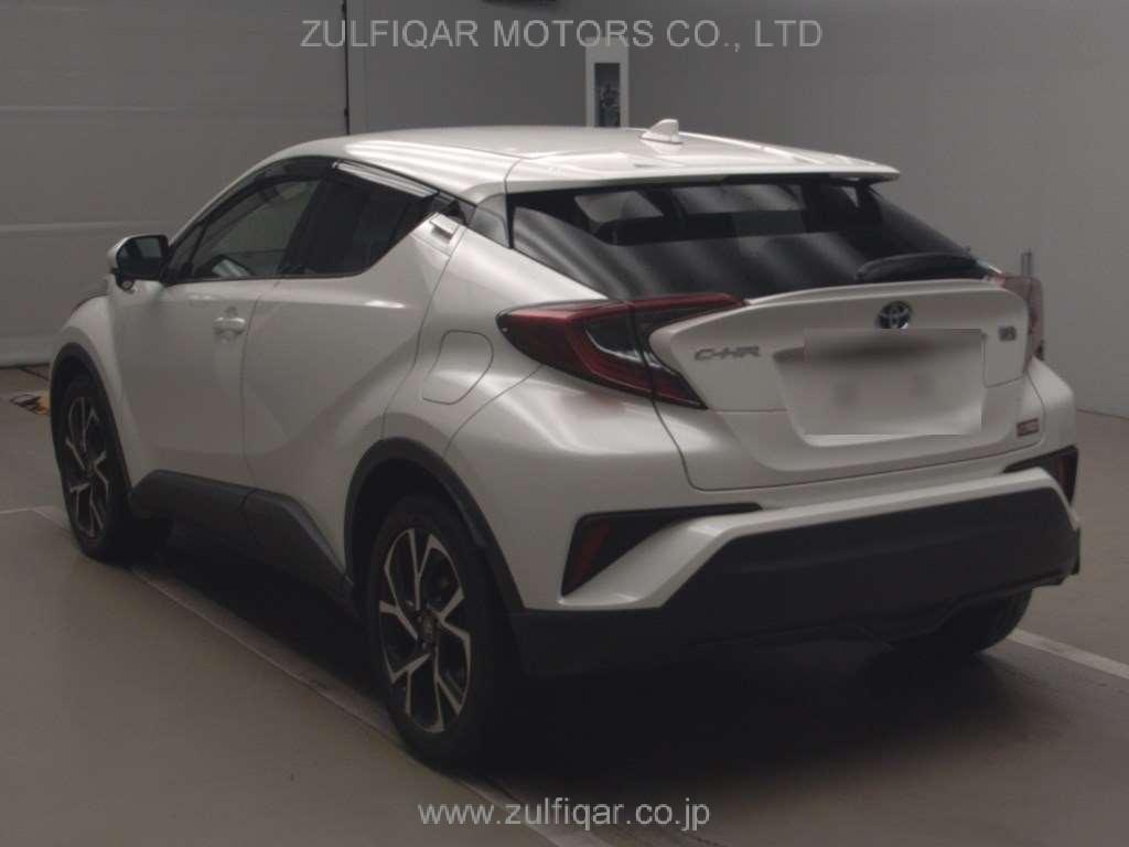 TOYOTA C-HR 2018 Image 4