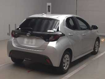 TOYOTA YARIS 2021 Image 2