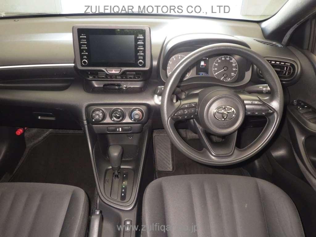 TOYOTA YARIS 2021 Image 6