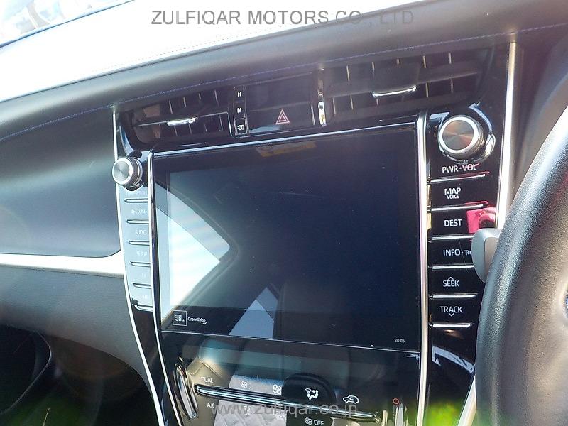 TOYOTA HARRIER 2019 Image 12