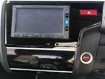 HONDA FIT HYBRID 2015 Image 6