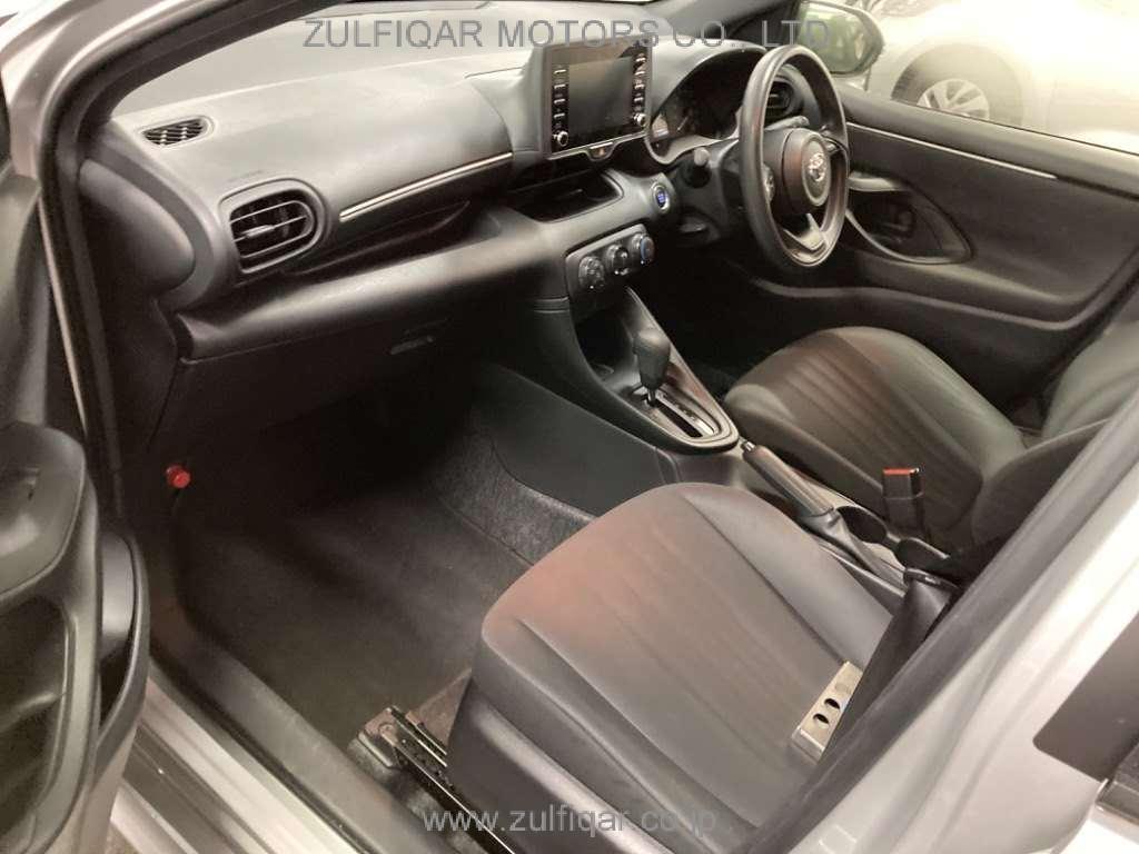 TOYOTA YARIS 2021 Image 7