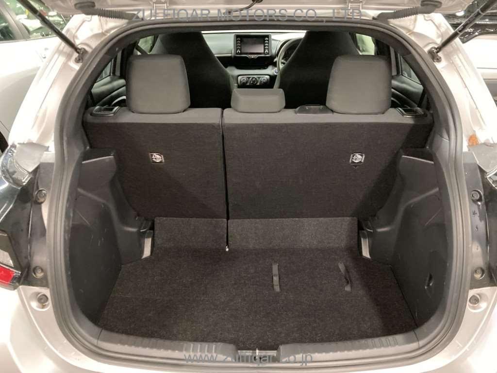 TOYOTA YARIS 2021 Image 9