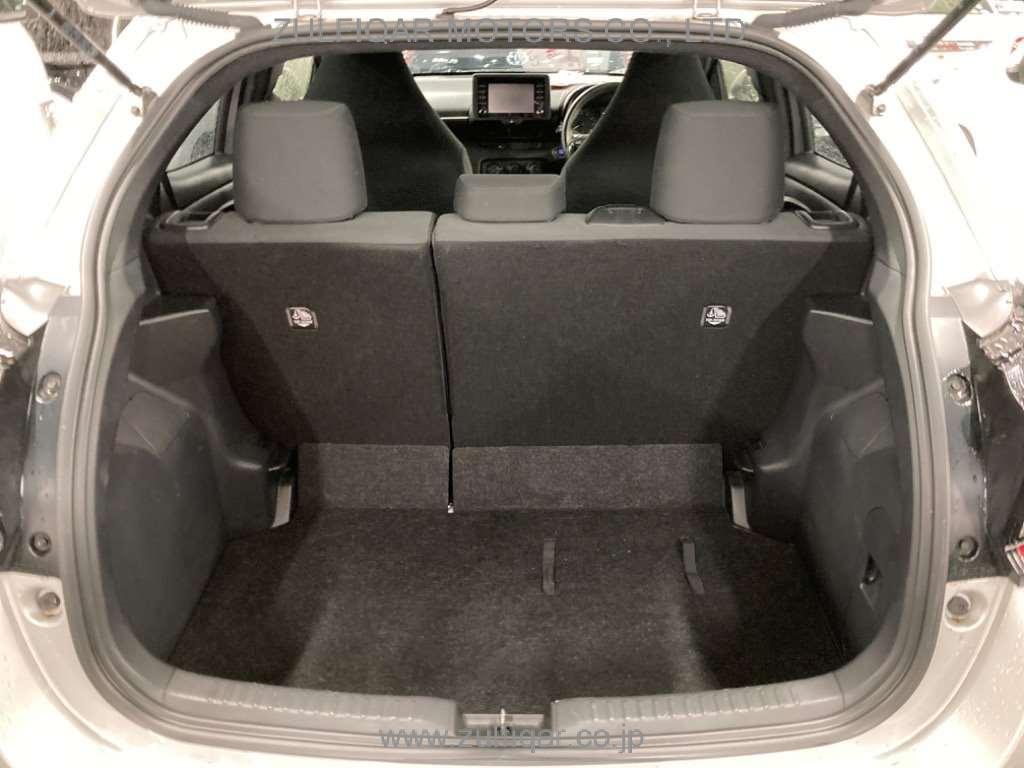 TOYOTA YARIS 2020 Image 9