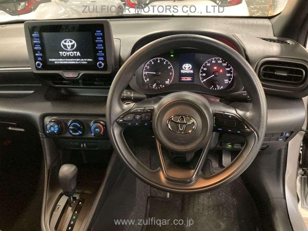 TOYOTA YARIS 2021 Image 6