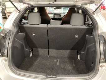 TOYOTA YARIS 2021 Image 9