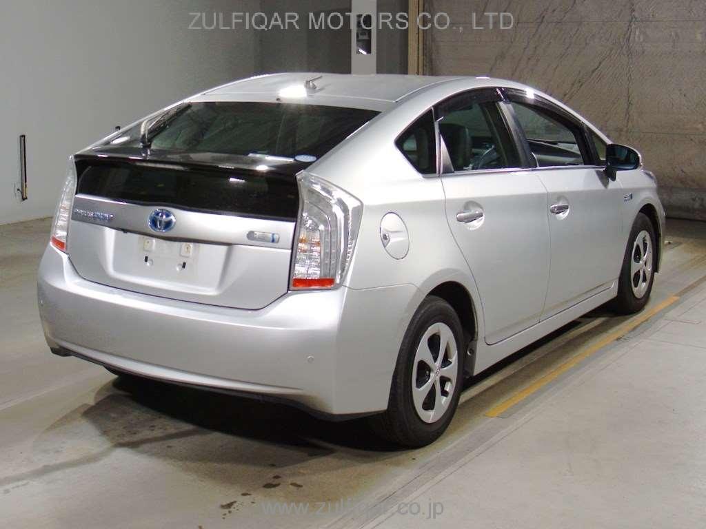 TOYOTA PRIUS PHV 2012 Image 2