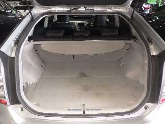 TOYOTA PRIUS PHV 2012 Image 8