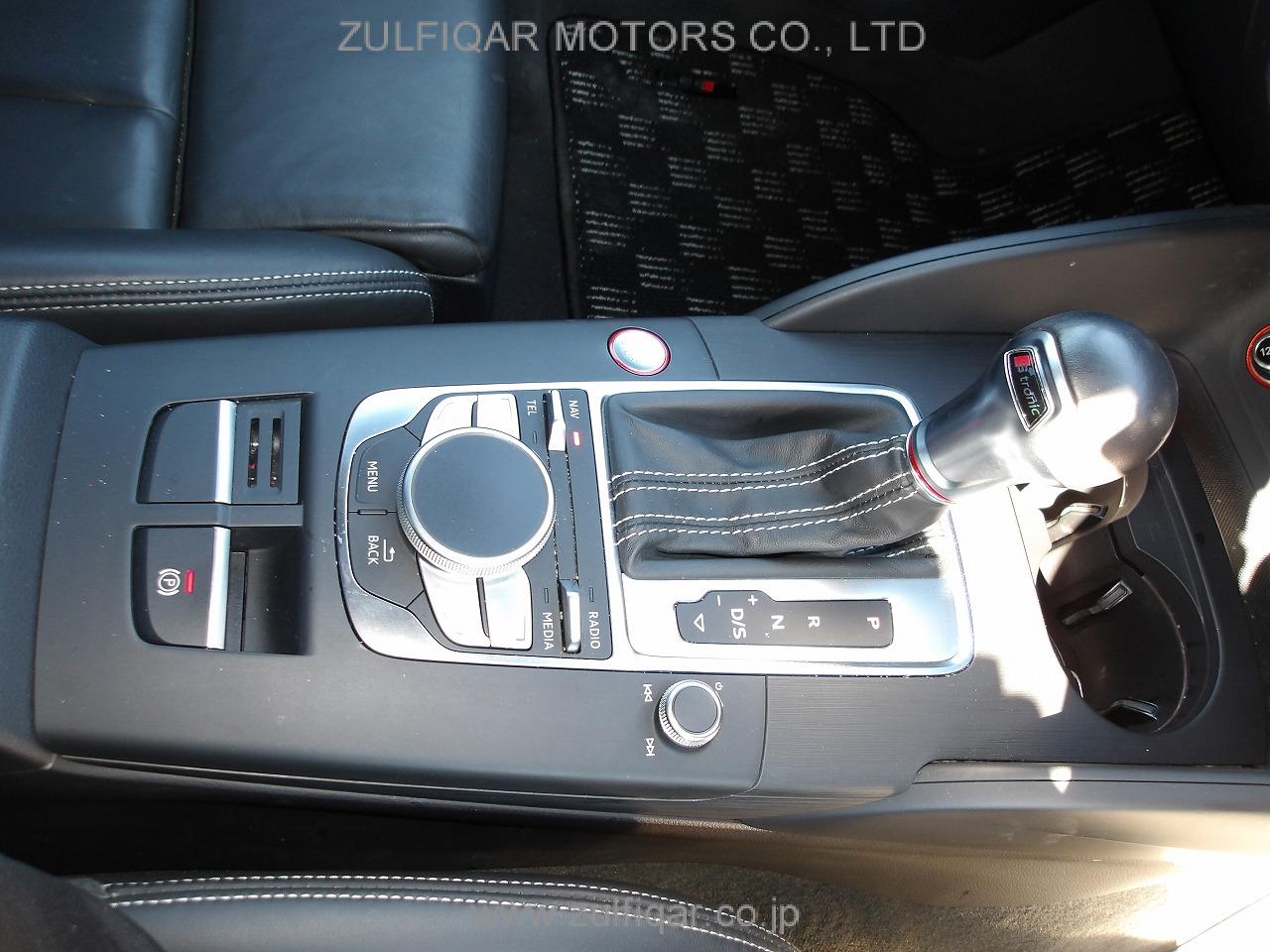 AUDI S3 2015 Image 23