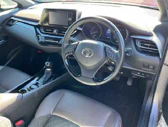 TOYOTA C-HR 2017 Image 3