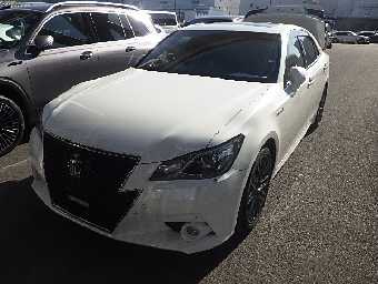 TOYOTA CROWN HYBRID 2015 Image 11