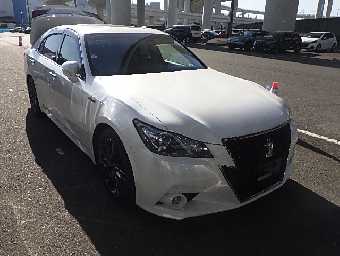 TOYOTA CROWN HYBRID 2015 Image 12