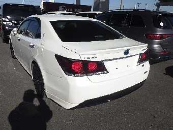 TOYOTA CROWN HYBRID 2015 Image 14