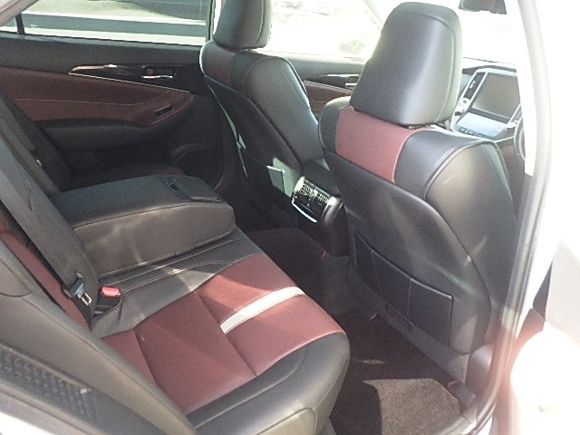 TOYOTA CROWN HYBRID 2015 Image 26