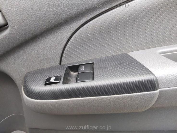 NISSAN NV350 CARAVAN 2018 Image 12