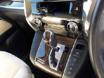 TOYOTA VELLFIRE 2019 Image 11