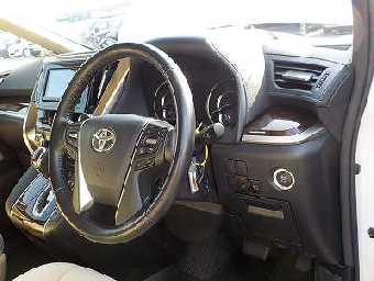 TOYOTA VELLFIRE 2019 Image 9