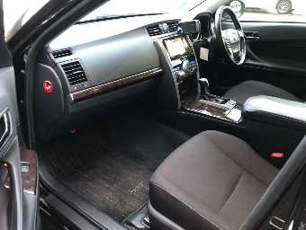 TOYOTA MARK X 2018 Image 9